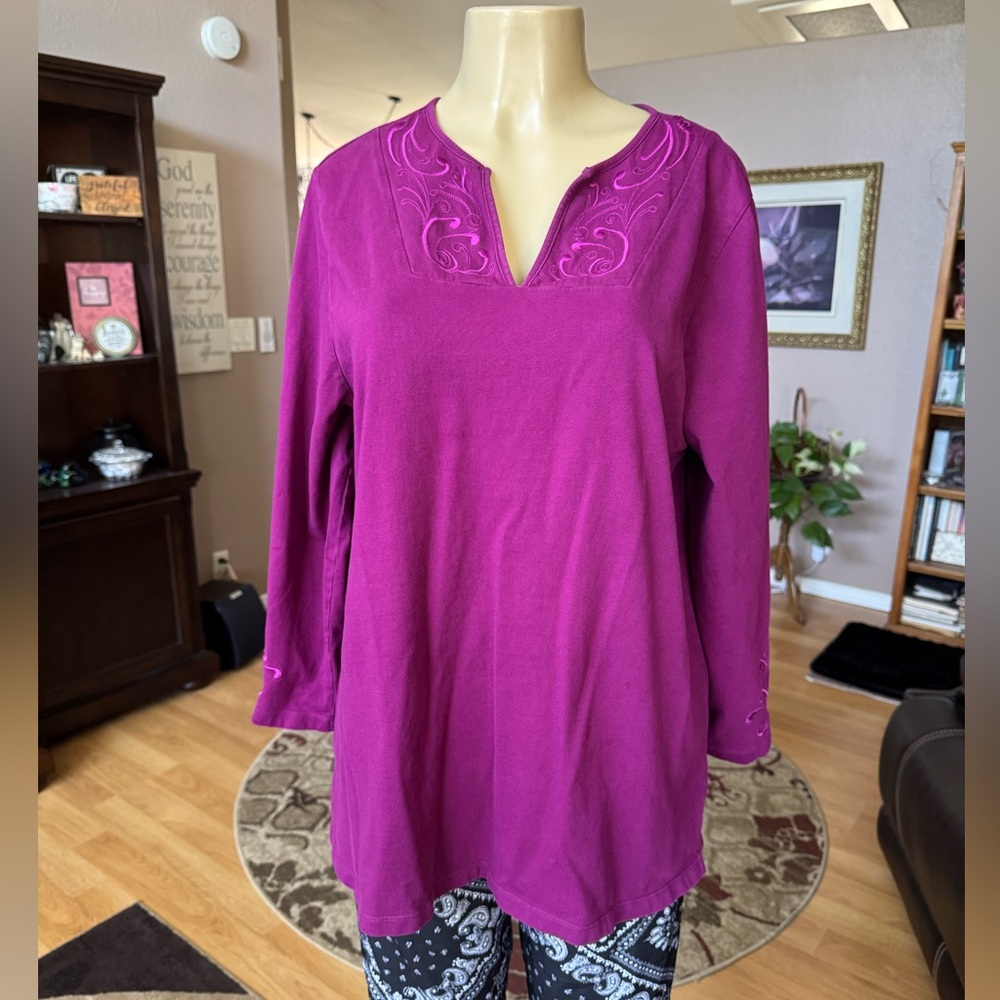 Liz & Me magenta long sleeve Vneck blouse-size XL